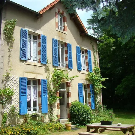 Chateau La Perche Hotell